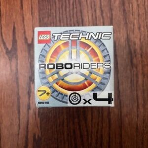 Lego TECHNIC Robo Riders # 8515 Wheels Pack  New and Sealed